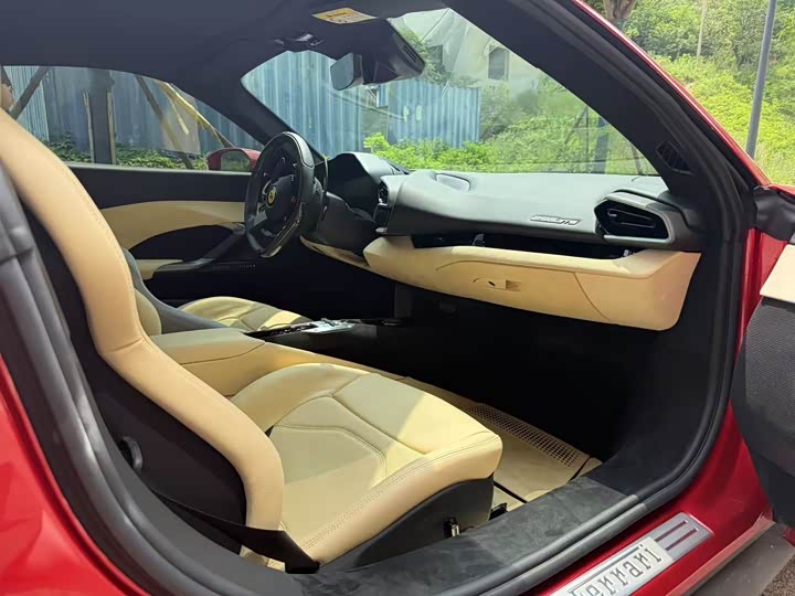 Фото 4 - Ferrari 296