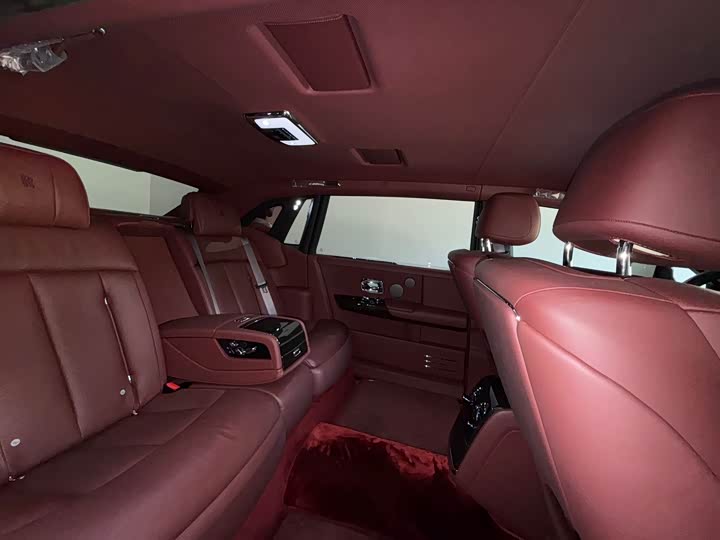 Фото 6 - Rolls-Royce Phantom