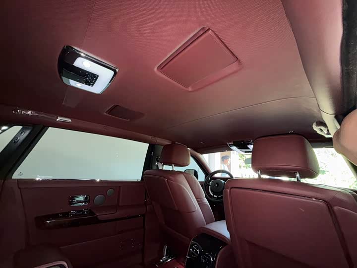 Фото 8 - Rolls-Royce Phantom
