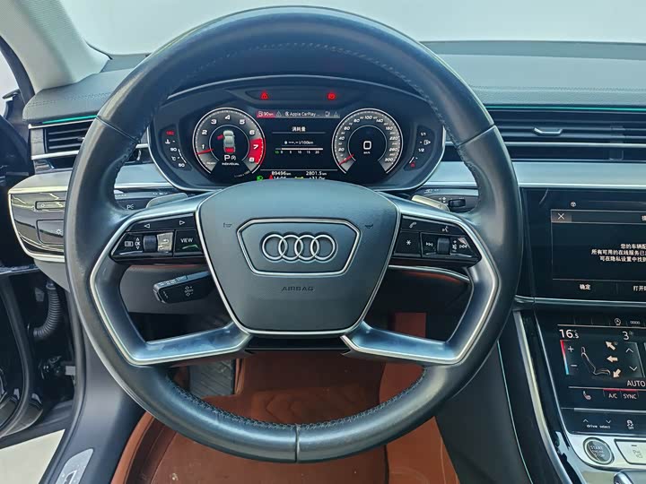 Фото 9 - Audi A8