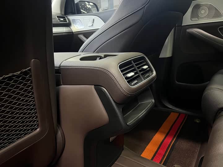 Фото 16 - Mercedes-Benz GLE-Class