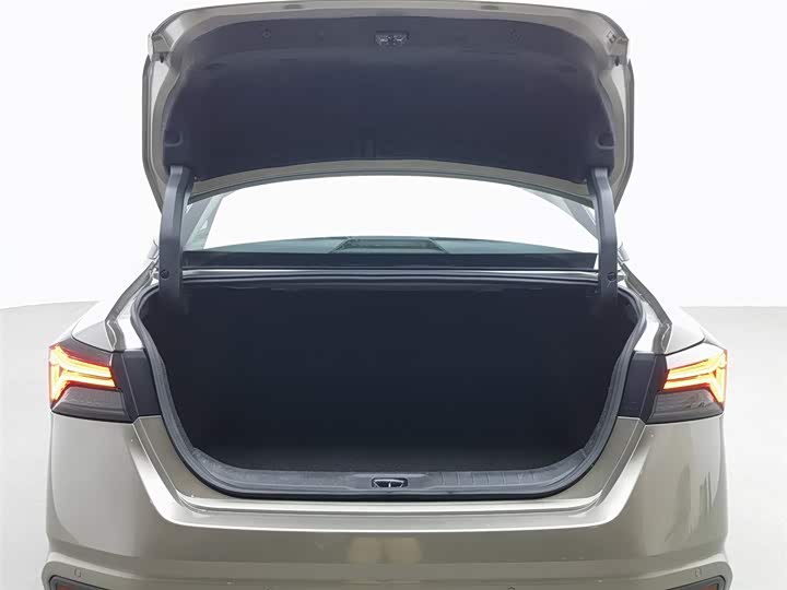 Фото 16 - Nissan Teana