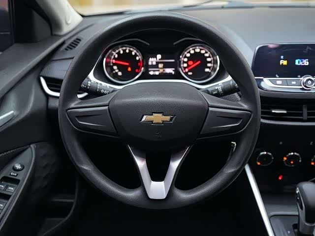 Фото 7 - Chevrolet Onix (Cavalier)