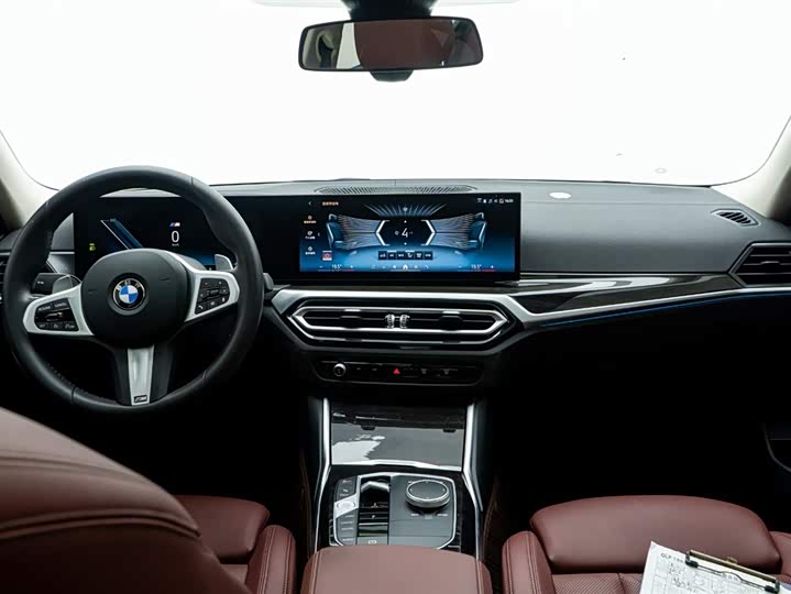 Фото 10 - BMW 3 Series