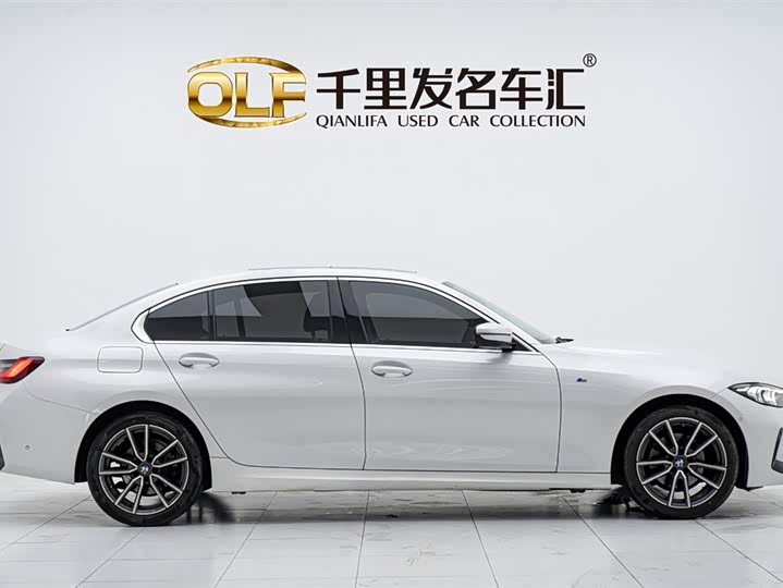 Фото 17 - BMW 3 Series