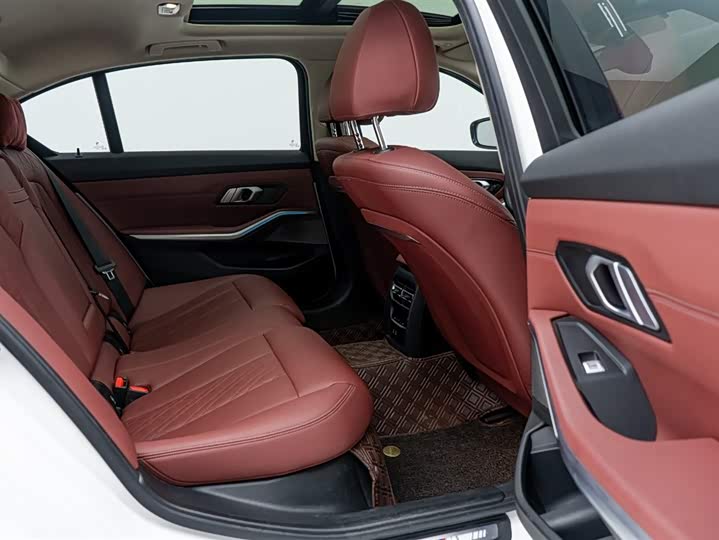 Фото 3 - BMW 3 Series