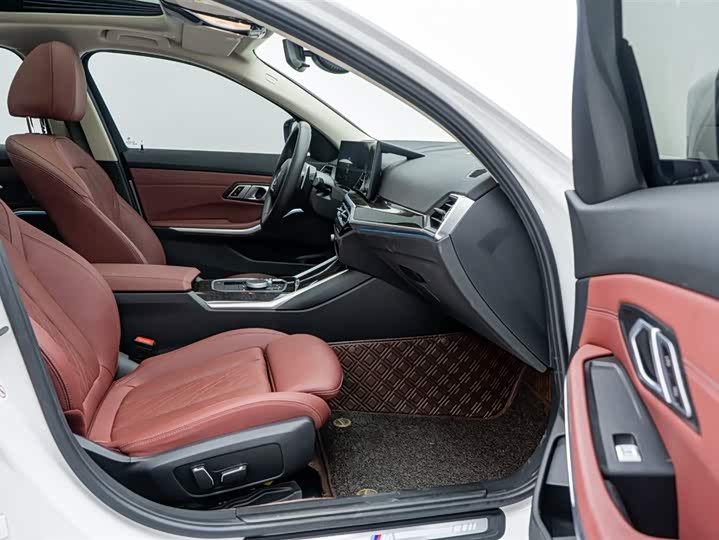 Фото 4 - BMW 3 Series