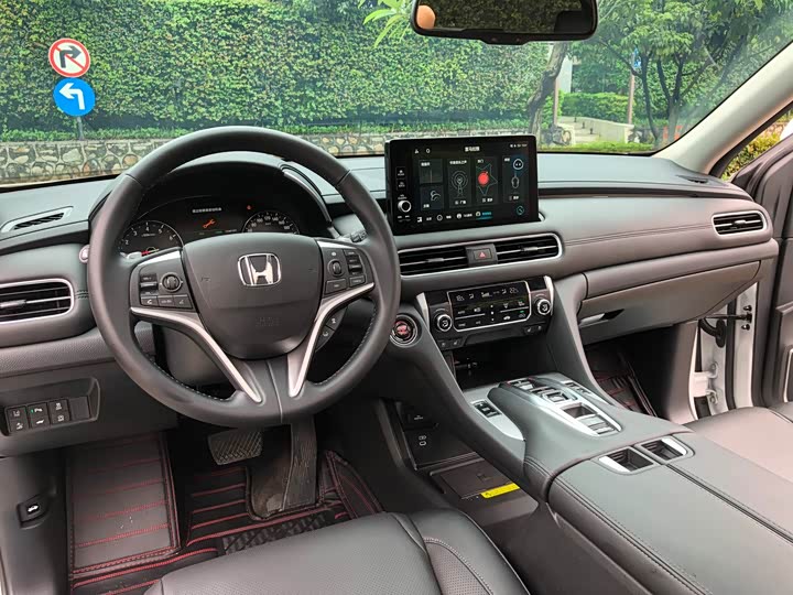 Фото 16 - Honda Avancier