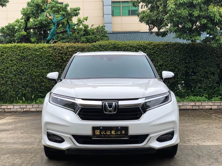 Фото 2 - Honda Avancier