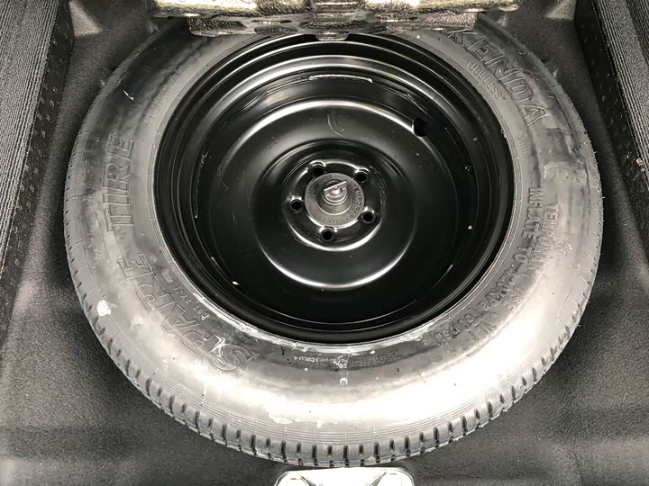 Фото 24 - Honda Avancier