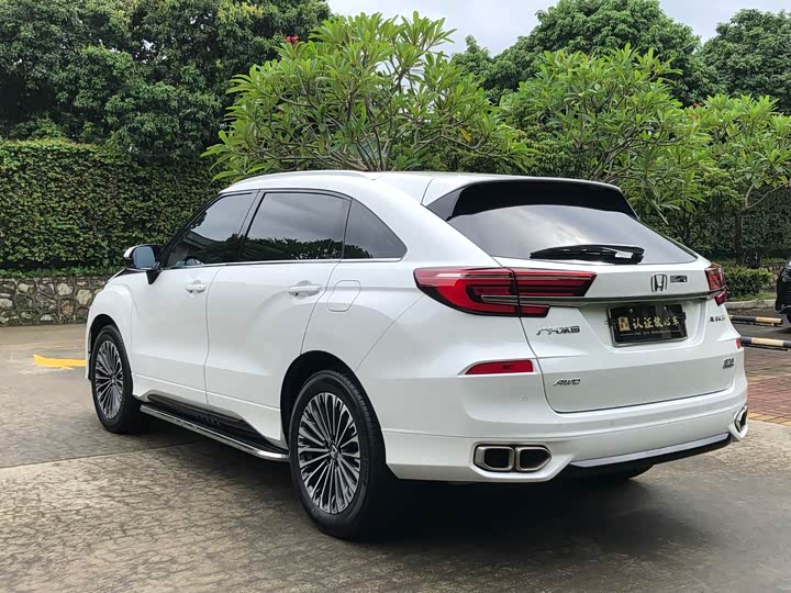 Фото 7 - Honda Avancier