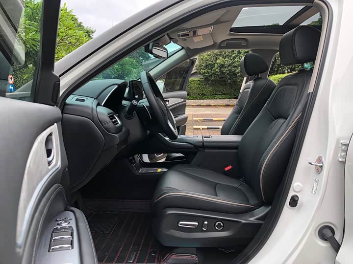 Фото 9 - Honda Avancier