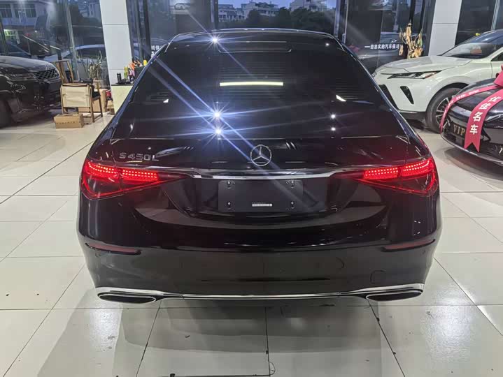 Фото 4 - Mercedes-Benz S-Class