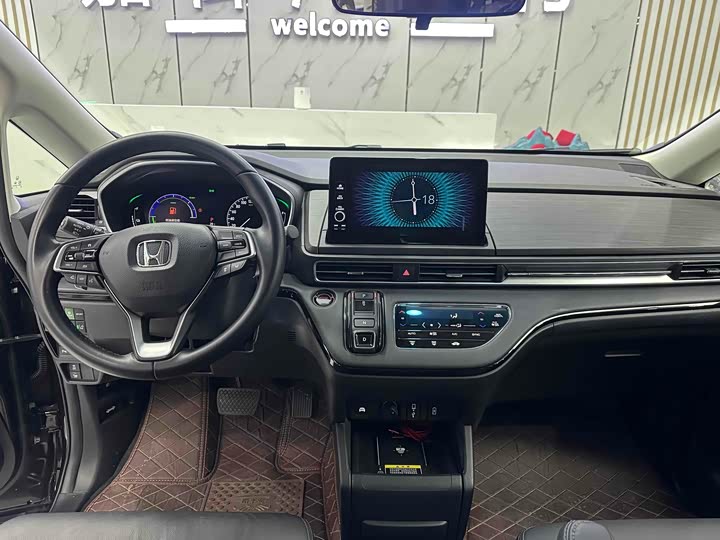 Фото 12 - Honda Elysion