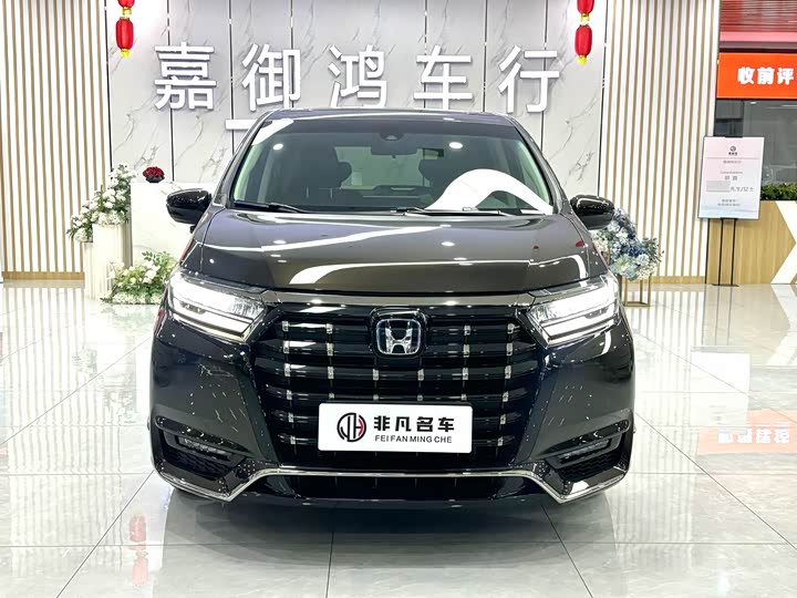 Фото 2 - Honda Elysion