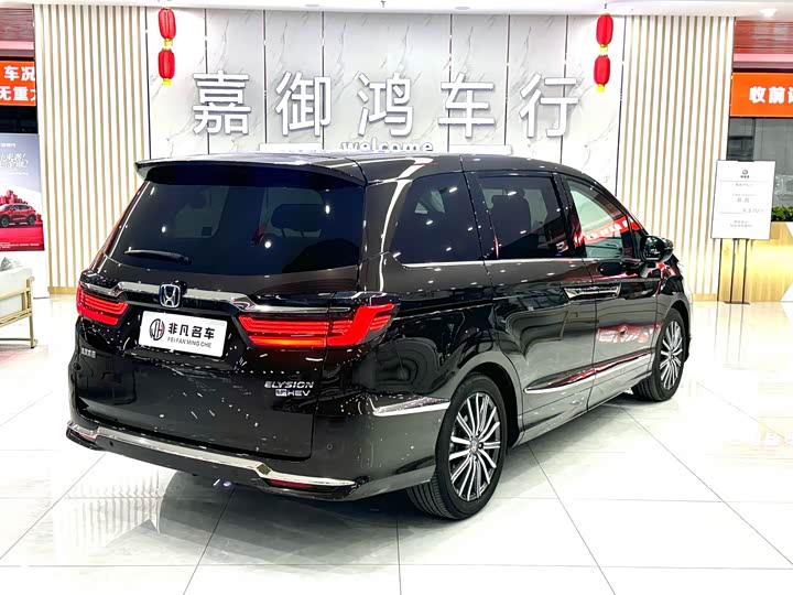 Фото 6 - Honda Elysion