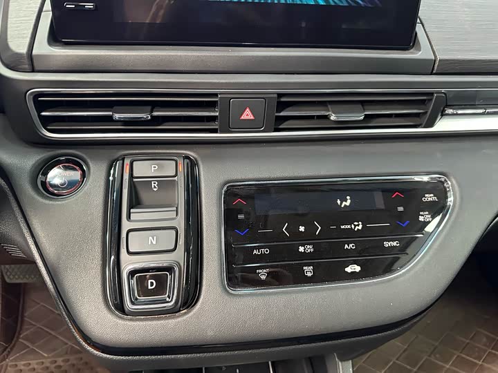 Фото 7 - Honda Elysion