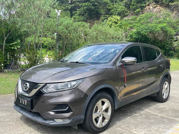 Фото 1 - Nissan Qashqai