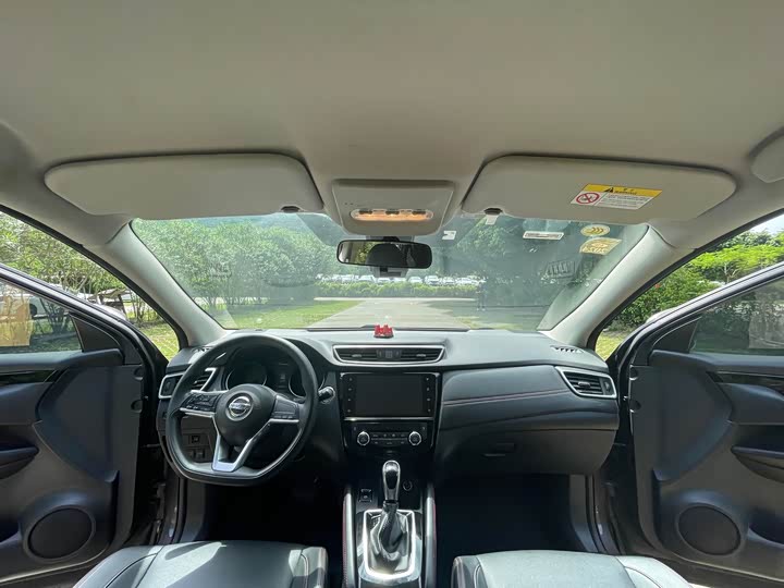 Фото 11 - Nissan Qashqai