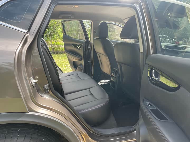 Фото 13 - Nissan Qashqai