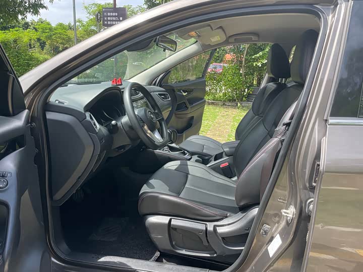 Фото 15 - Nissan Qashqai