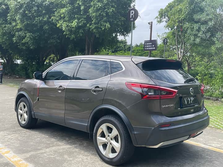 Фото 18 - Nissan Qashqai