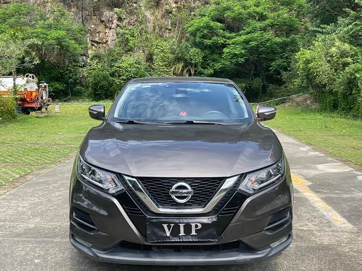 Фото 2 - Nissan Qashqai