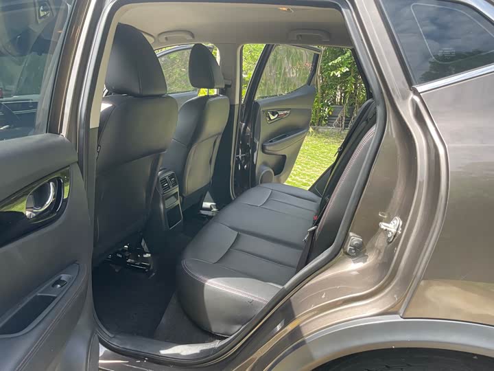 Фото 21 - Nissan Qashqai