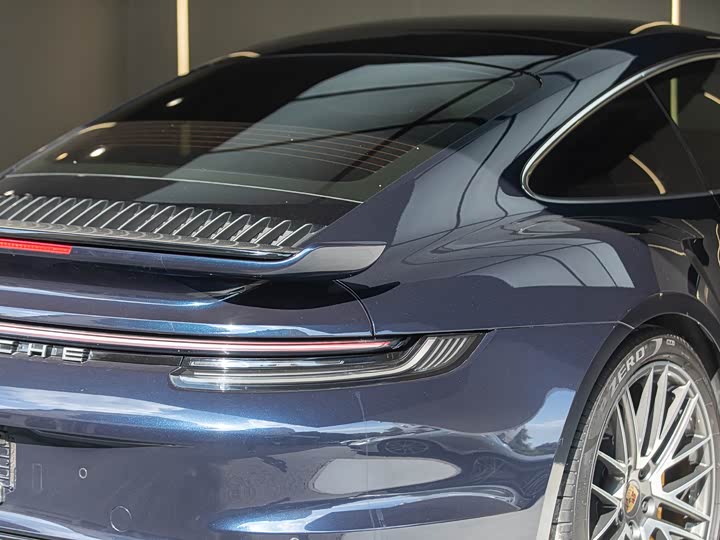 Фото 6 - Porsche 911