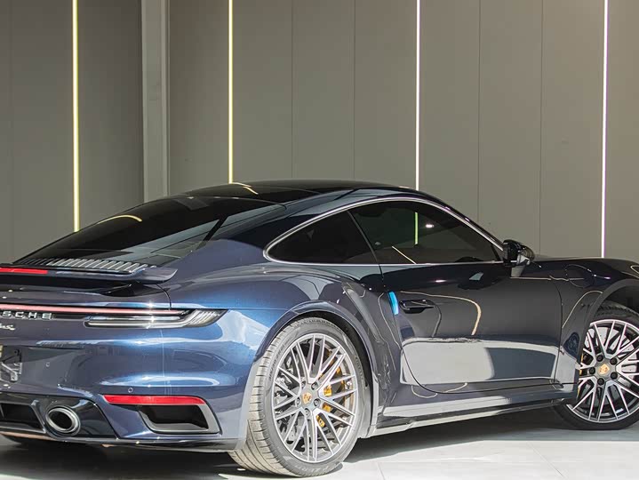 Фото 8 - Porsche 911