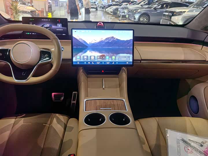 Фото 6 - Luxeed R7