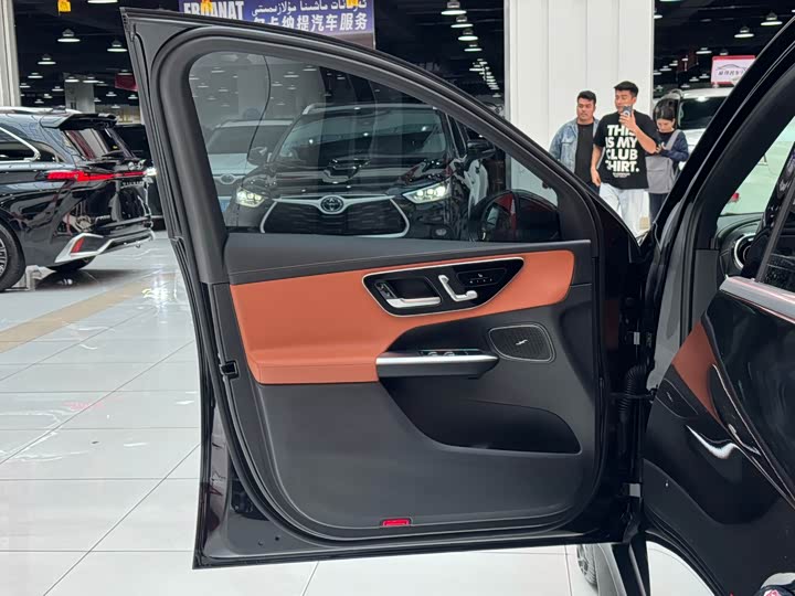 Фото 19 - Mercedes-Benz GLC-Class