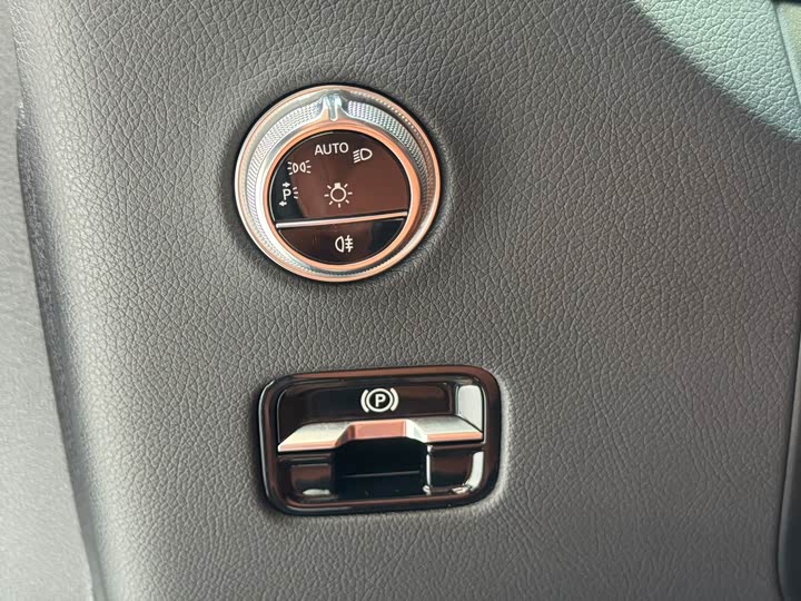 Фото 24 - Mercedes-Benz GLC-Class