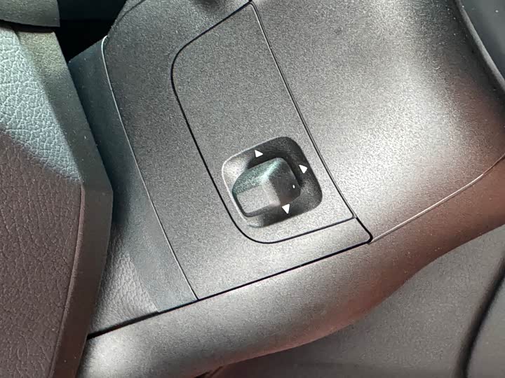 Фото 25 - Mercedes-Benz GLC-Class