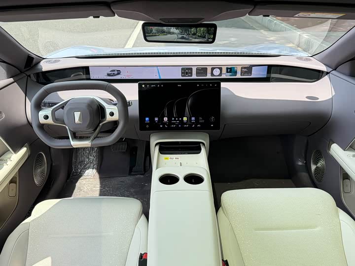 Фото 10 - Avatr 06