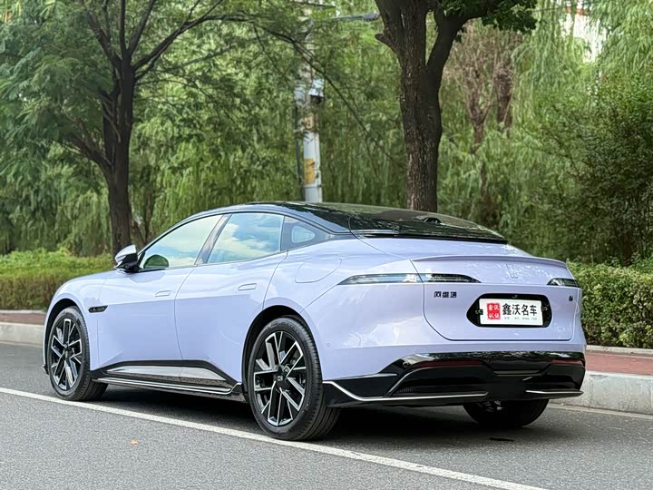 Фото 4 - Avatr 06