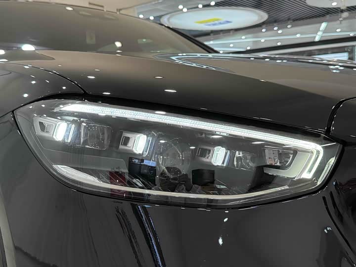 Фото 20 - Mercedes-Benz S-Class