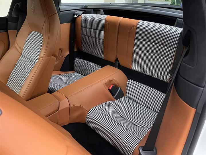 Фото 10 - Porsche 911