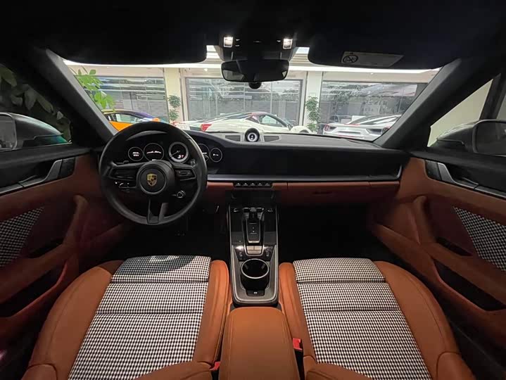 Фото 11 - Porsche 911