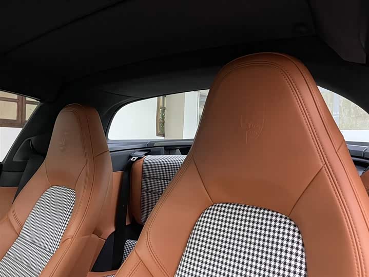 Фото 9 - Porsche 911