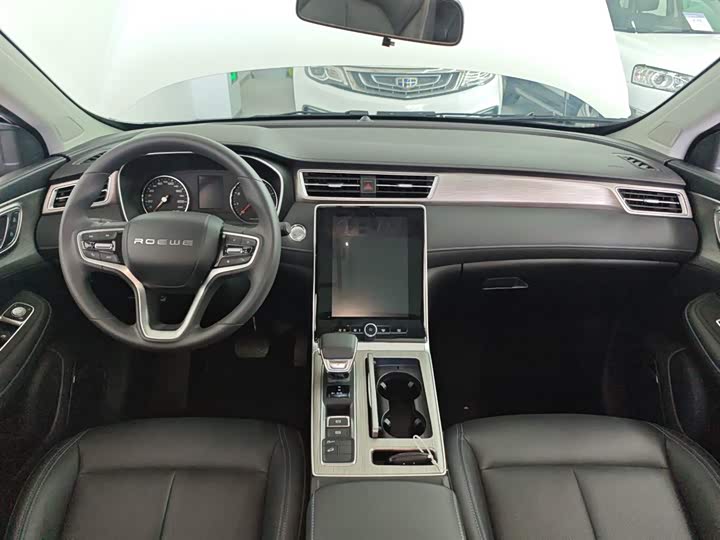 Фото 10 - Roewe RX5