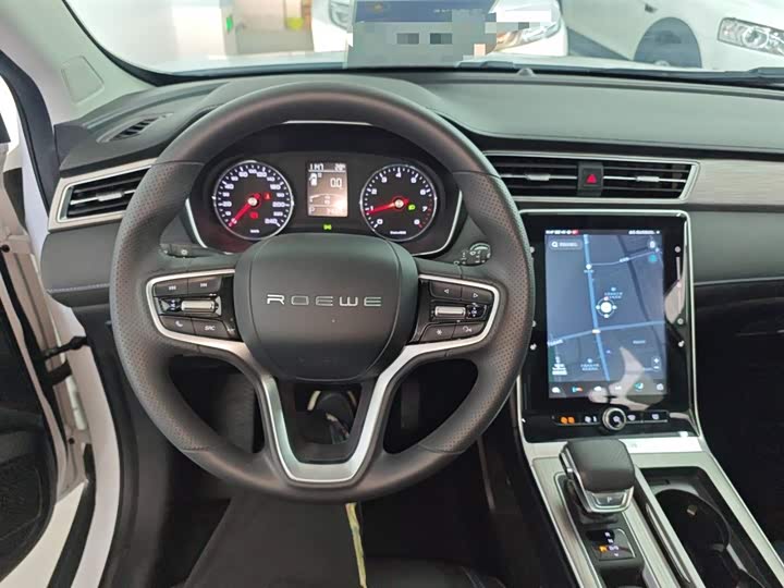 Фото 11 - Roewe RX5