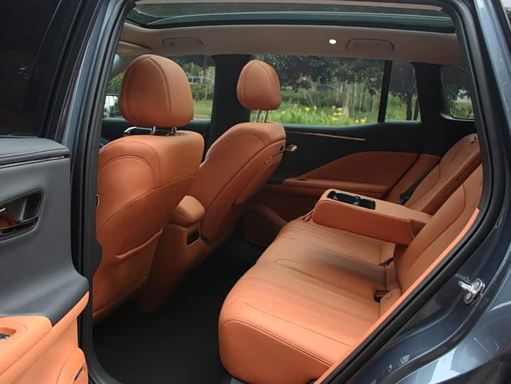 Фото 9 - GAC Aion V