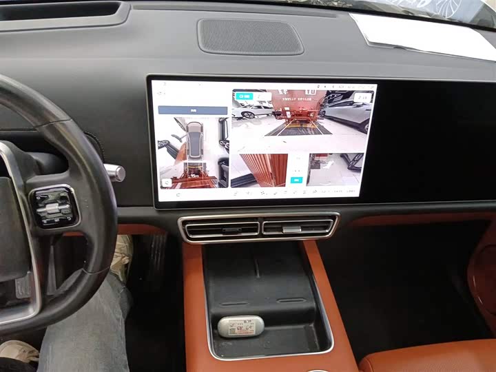 Фото 13 - LiXiang L8