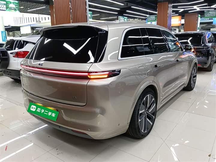 Фото 7 - LiXiang L8