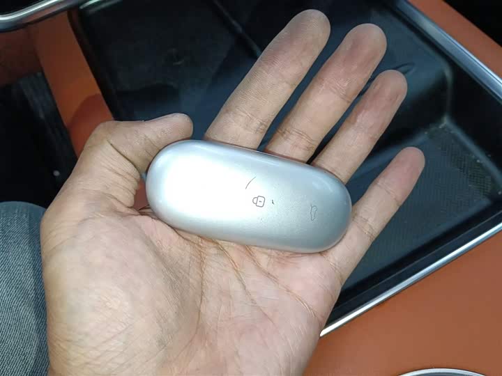 Фото 9 - LiXiang L8