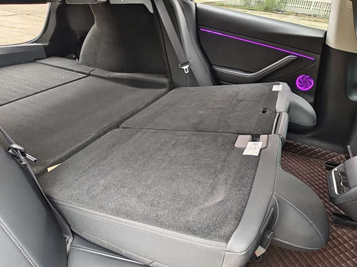 Фото 27 - Tesla Model 3