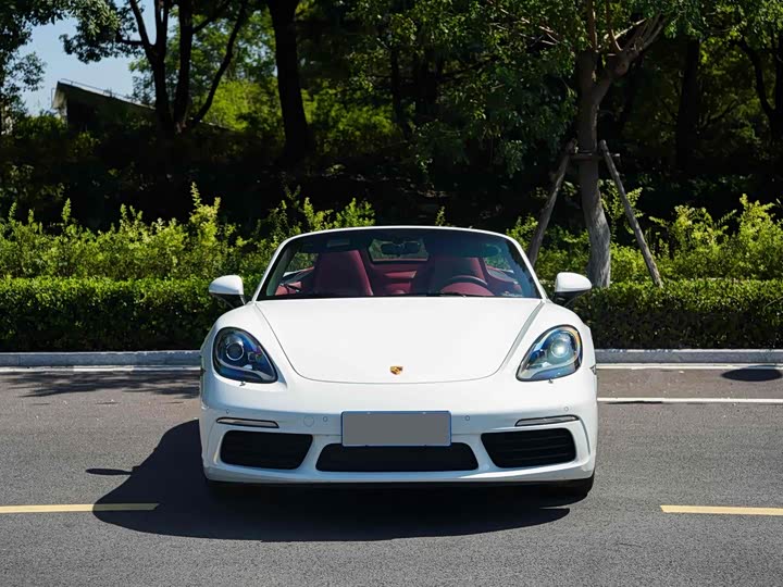 Фото 2 - Porsche 718