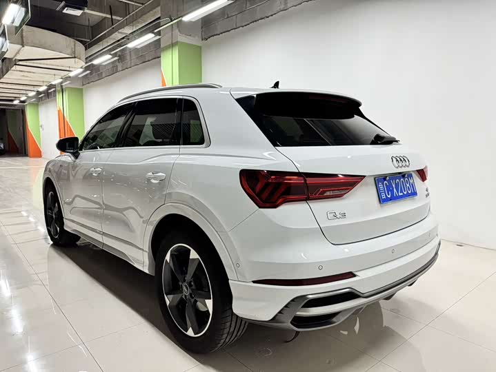 Фото 20 - Audi Q3
