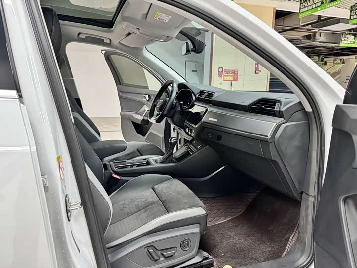 Фото 7 - Audi Q3